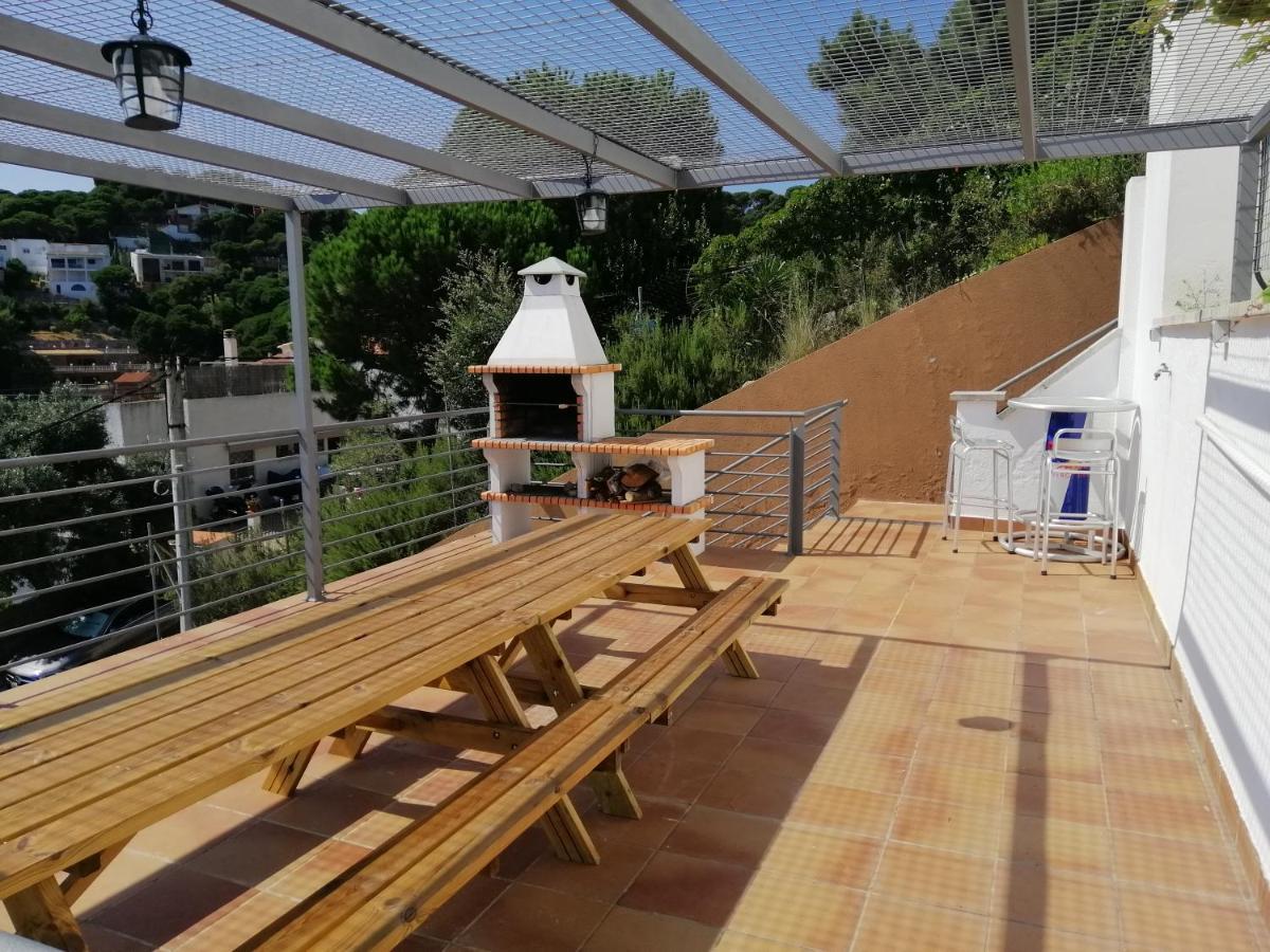 Villa Yaco Lloret de Mar Exterior photo
