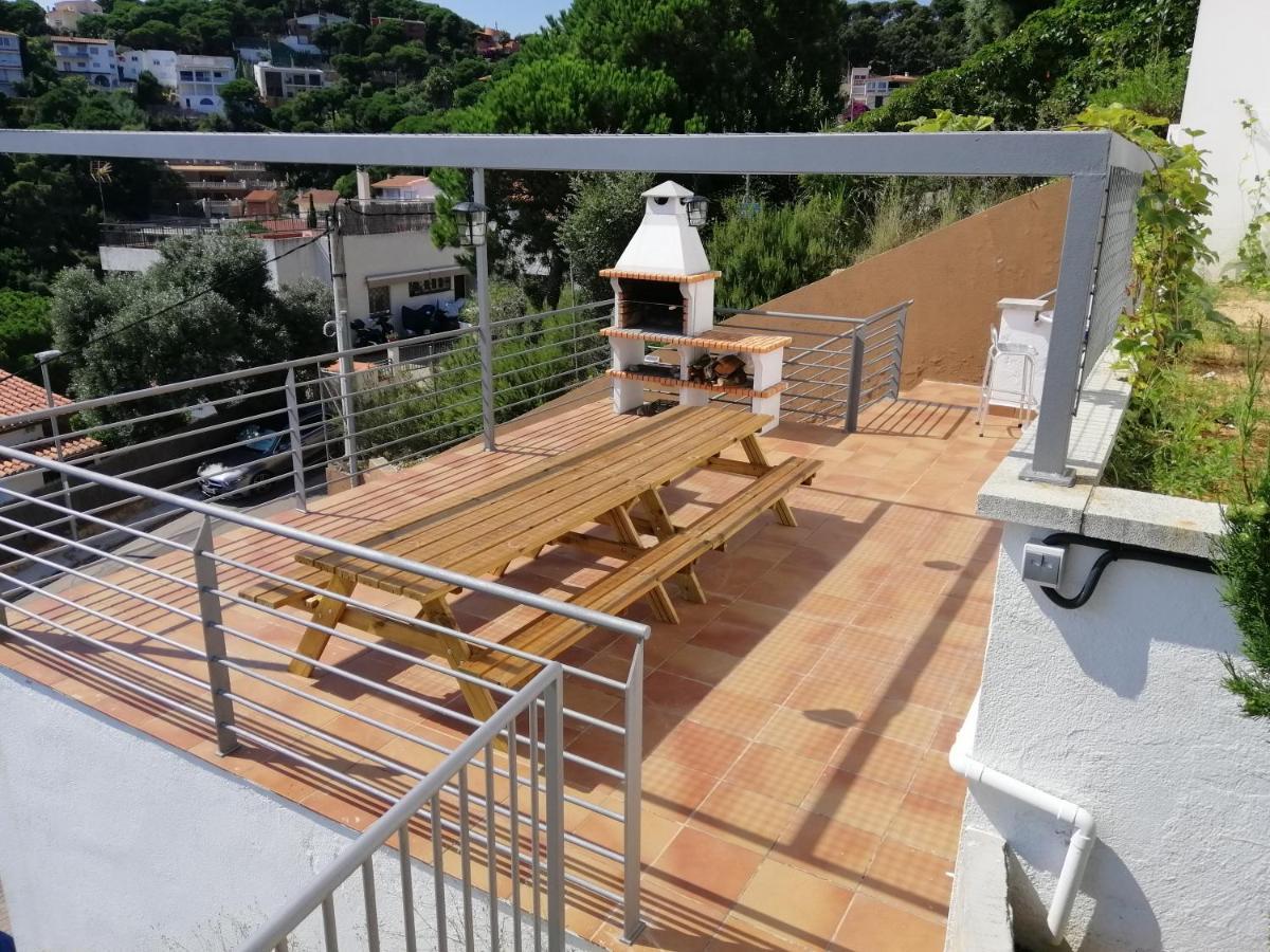 Villa Yaco Lloret de Mar Exterior photo