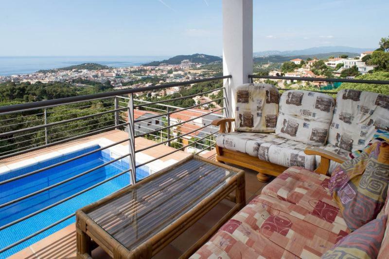 Villa Yaco Lloret de Mar Exterior photo